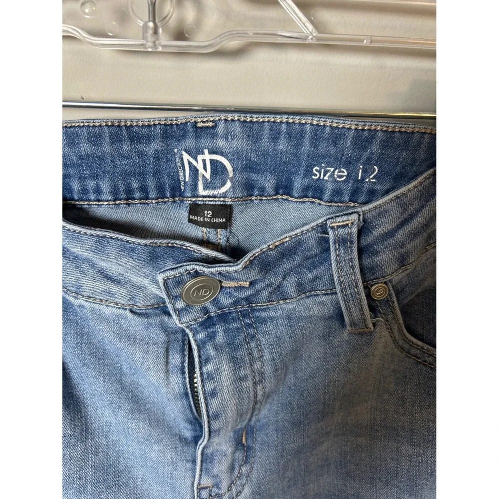 New Direction ND Womens Size 12 Light Wash Denim Capri Jeans Cropped Pants